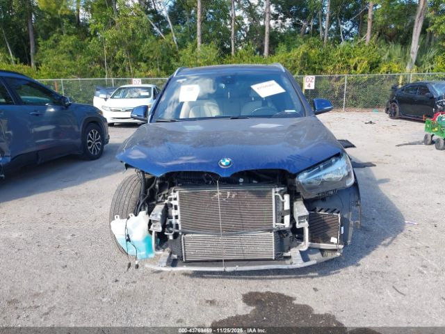 2021 BMW X1 WBXJG7C05M5S36403 Photo 5