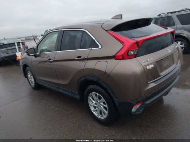 2018 MITSUBISHI ECLIPSE CROSS JA4AS3AA8JZ040275 Photo 2