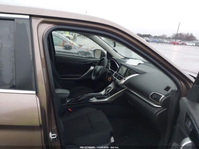 2018 MITSUBISHI ECLIPSE CROSS JA4AS3AA8JZ040275 Photo 4