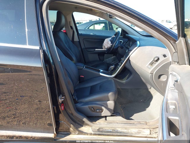 Volvo Xc60 T5 Premier 2015 YV440MDB9F2614611 Image 5