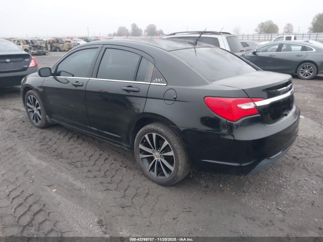 2014 CHRYSLER 200 1C3CCBBG3EN193088 Photo 2