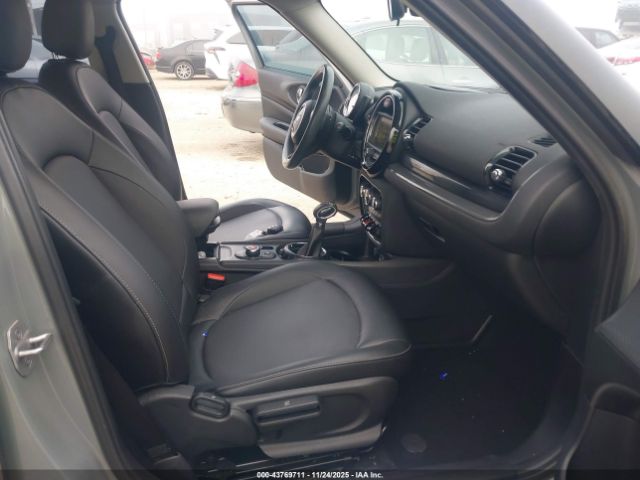 2017 MINI CLUBMAN WMWLN5C34H2E33824 Photo 4