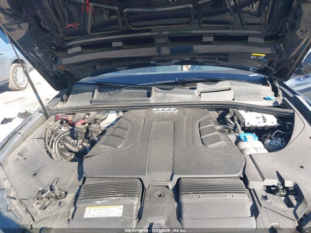2017 AUDI Q7 WA1LAAF71HD008904 Photo 9