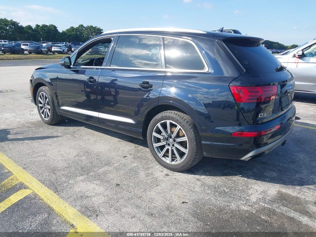 2017 AUDI Q7 WA1LAAF71HD008904 Photo 2