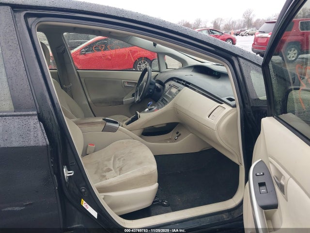 Toyota Prius Three 2015 JTDKN3DU6F0405555 Image 5