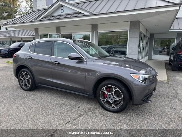 2018 ALFA ROMEO STELVIO ZASFAKAN0J7B81047