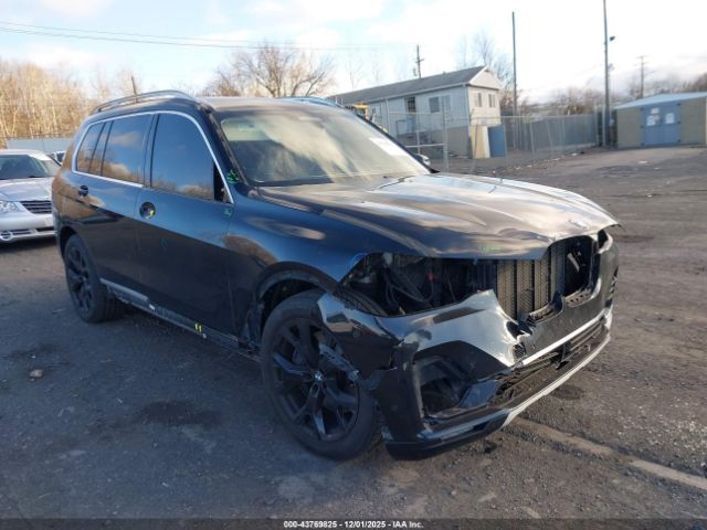 2022 BMW X7 5UXCW2C04N9M81391
