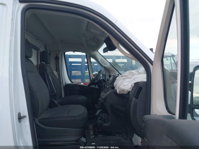 3C7WRVLG2NE130014 RAM Promaster 3500 Cutaway Low Roof