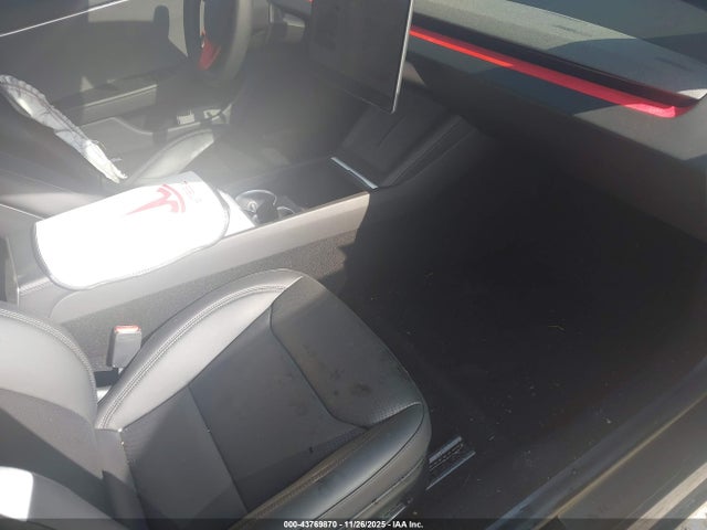 2024 TESLA MODEL 3 5YJ3E1EA8RF853203 Photo 4