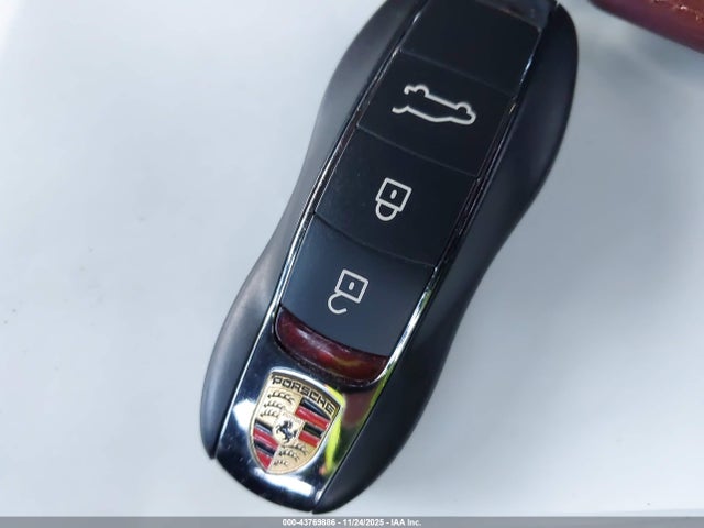 2025 PORSCHE MACAN WP1AA2A59SLB00380 Photo 10