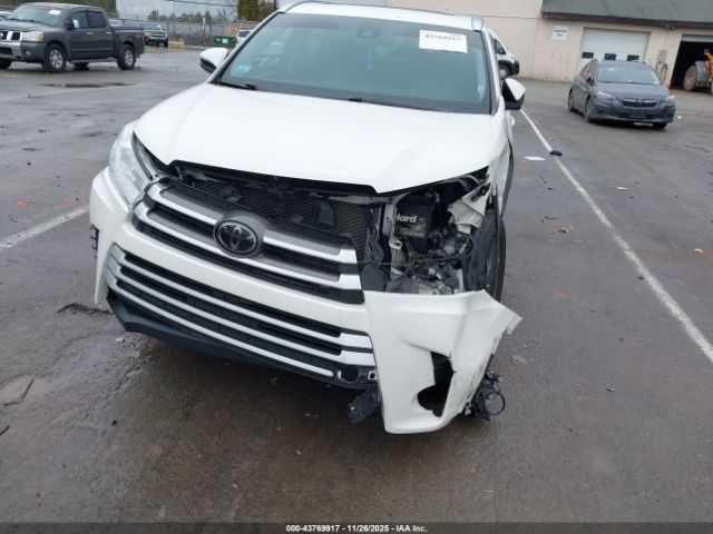 2018 TOYOTA HIGHLANDER 5TDJZRFH9JS561503 Photo 5