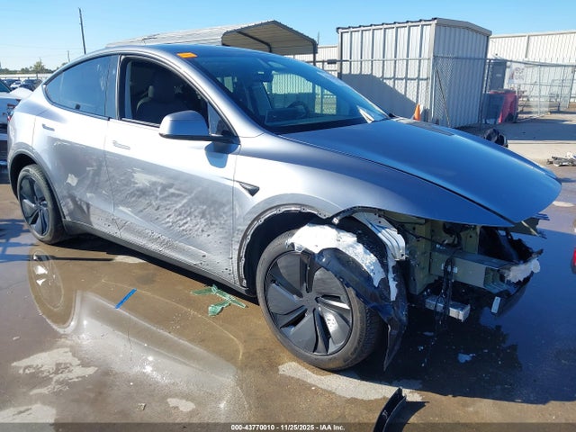 2026 TESLA MODEL Y 7SAYGDEE8TA401988 Photo 0