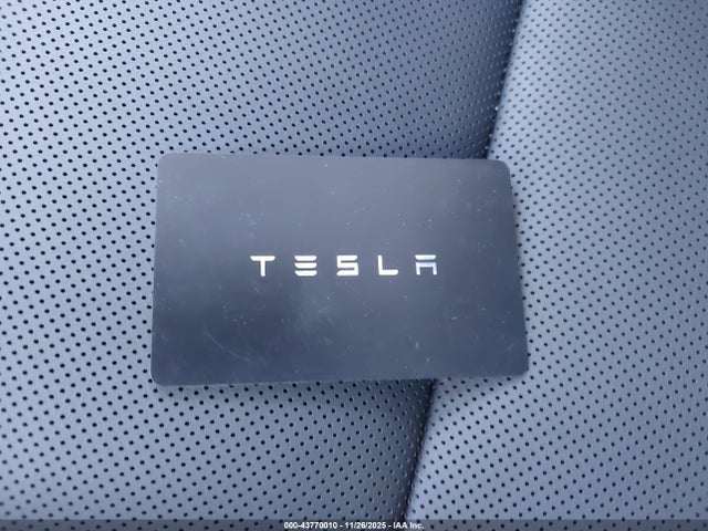 2026 TESLA MODEL Y 7SAYGDEE8TA401988 Photo 10