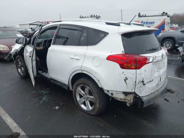 2014 Toyota Rav4 Xle მანქანა იყიდება აუქციონზე, vin: 2T3WFREVXEW122501, აუქციონის ნომერი: 43770026