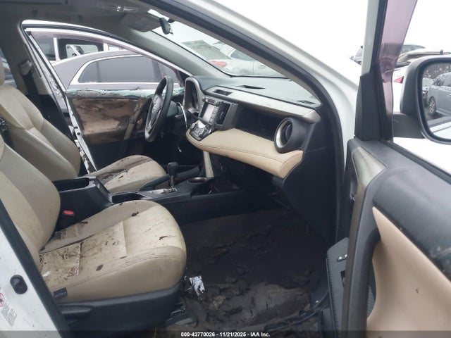 2014 Toyota Rav4 Xle მანქანა იყიდება აუქციონზე, vin: 2T3WFREVXEW122501, აუქციონის ნომერი: 43770026