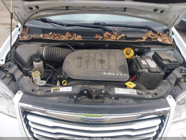 43770042 :رقم المزاد ، 2C4RC1BG5GR289309 vin ، 2016 Chrysler Town & Country Touring مزاد بيع