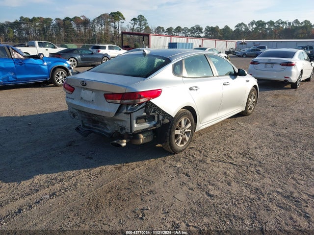 Продажа на аукционе авто 2016 Kia Optima Lx, vin: 5XXGT4L32GG111614, номер лота: 43770054