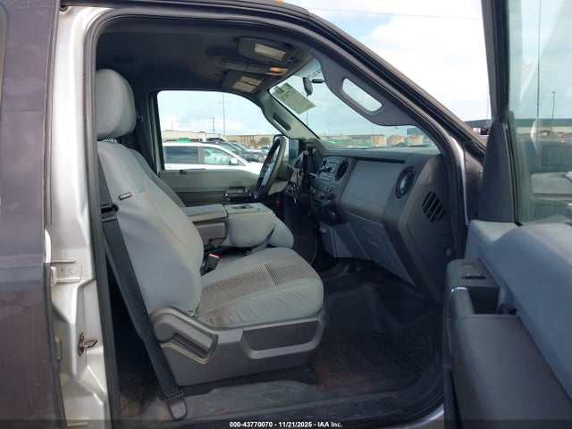1FT8W3D68GED16521 Ford F-350 Xl
