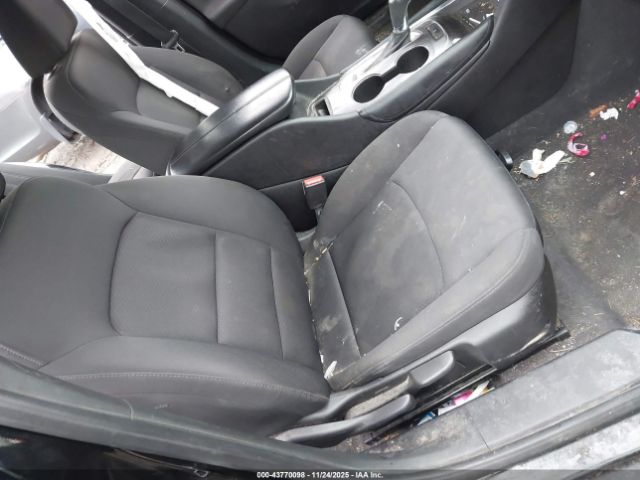 2018 CHEVROLET MALIBU 1G1ZD5ST2JF220716 Photo 4