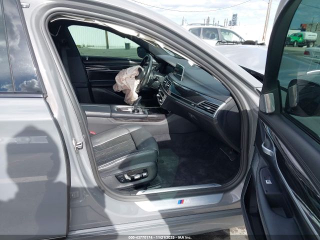 2022 BMW 750 WBA7U2C09NCH53509 Photo 4