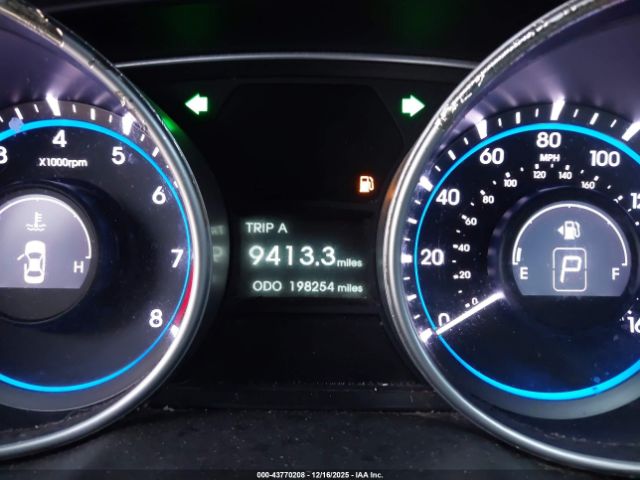 2011 HYUNDAI SONATA 5NPEC4ACXBH264202 Photo 6