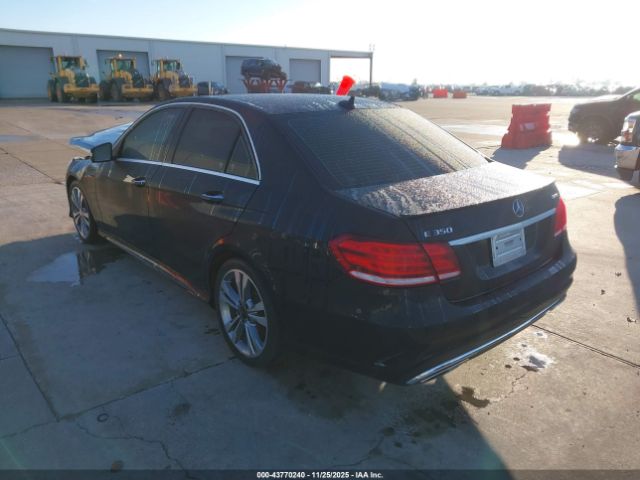 2014 MERCEDES-BENZ E 350 WDDHF8JB6EB045896 Photo 2