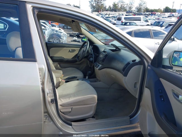 2008 HYUNDAI ELANTRA KMHDU46DX8U274667 Photo 4