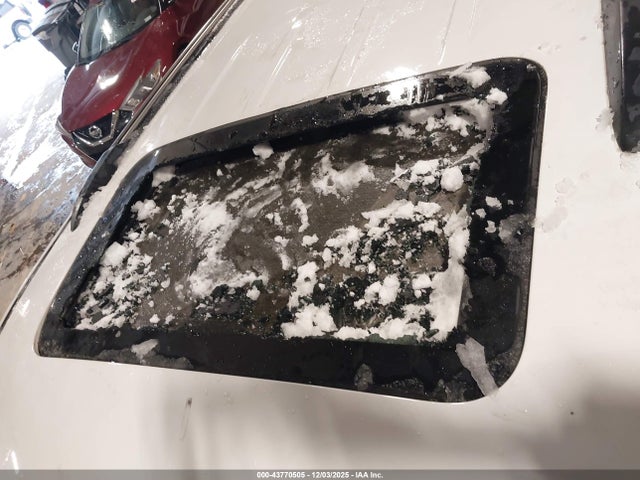 2019 JEEP GRAND CHEROKEE 1C4RJFBG7KC730460 Photo 5