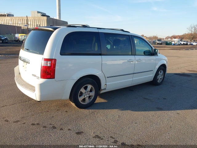 2010 Dodge Grand Caravan Sxt მანქანა იყიდება აუქციონზე, vin: 2D4RN5DX3AR138672, აუქციონის ნომერი: 43770649