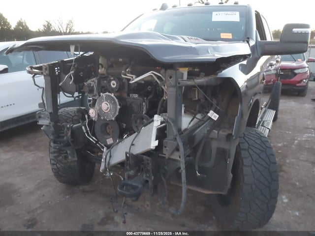 43770669 :رقم المزاد ، 3C6UR5FL6PG517418 vin ، 2023 Ram 2500 Laramie  4x4 6'4 Box مزاد بيع