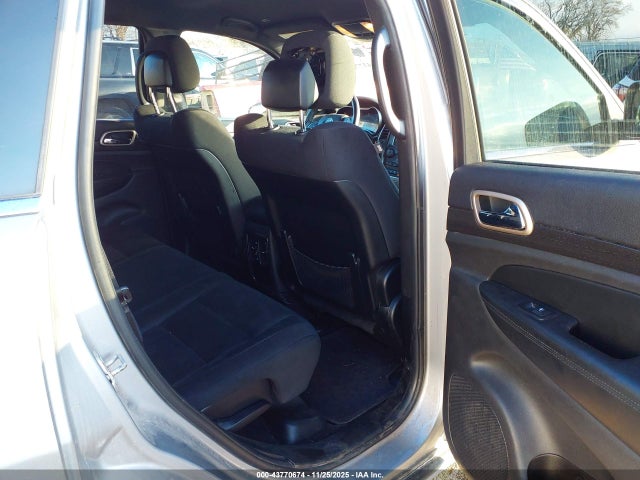 Продаж на аукціоні авто 2017 Jeep Grand Cherokee Laredo 4x4, vin: 1C4RJFAG7HC810593, номер лоту: 43770674
