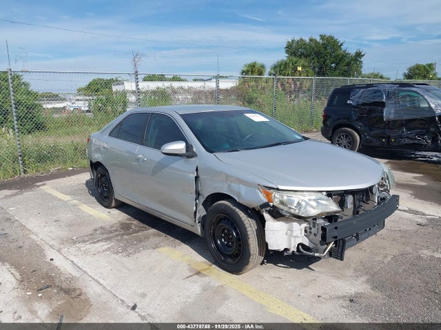 2014 Toyota Camry L მანქანა იყიდება აუქციონზე, vin: 4T1BF1FK1EU765218, აუქციონის ნომერი: 43770748