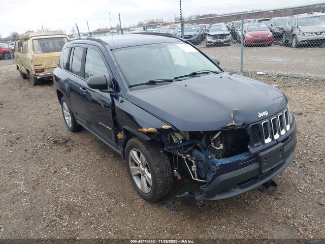 2016 Jeep Compass Sport მანქანა იყიდება აუქციონზე, vin: 1C4NJCBA0GD611661, აუქციონის ნომერი: 43770842