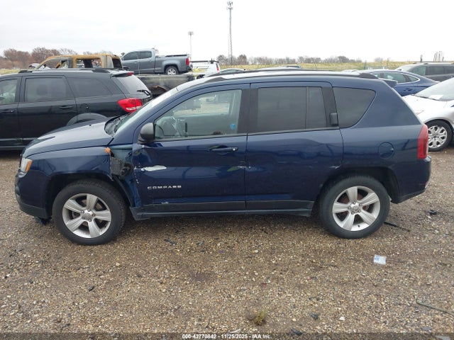 2016 Jeep Compass Sport მანქანა იყიდება აუქციონზე, vin: 1C4NJCBA0GD611661, აუქციონის ნომერი: 43770842