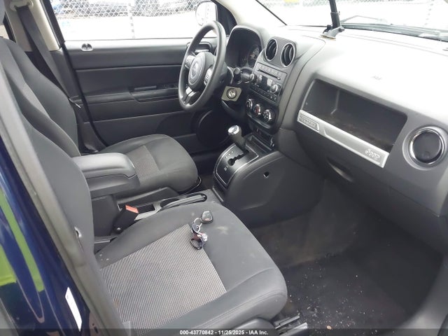 2016 Jeep Compass Sport მანქანა იყიდება აუქციონზე, vin: 1C4NJCBA0GD611661, აუქციონის ნომერი: 43770842
