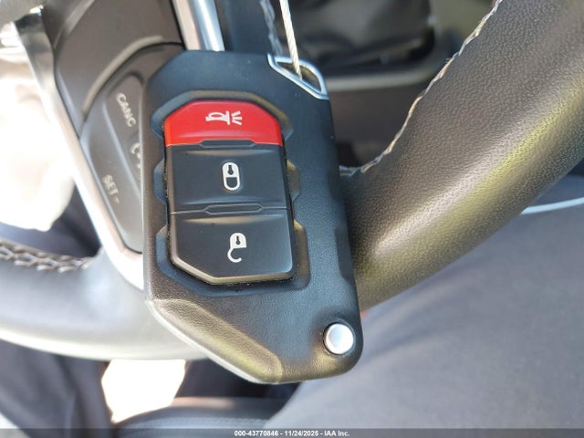 2023 JEEP WRANGLER 4XE 1C4JJXP65PW652561 Photo 10