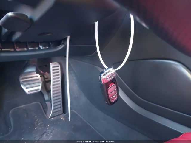 2018 AUDI R8 WUA4BCFX9J7901803 Photo 10