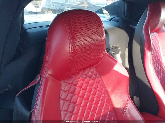 2018 AUDI R8 WUA4BCFX9J7901803 Photo 7