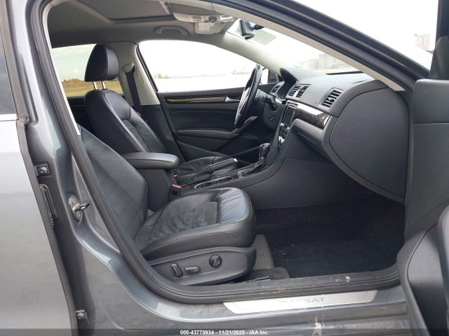 2014 VOLKSWAGEN PASSAT 1VWCN7A3XEC084010 Photo 4