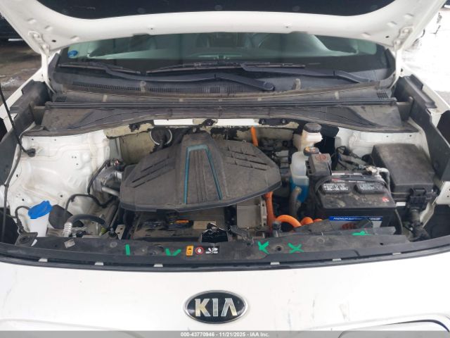 2019 KIA NIRO EV KNDCE3LG2K5030096 Photo 9
