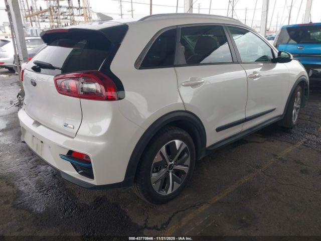 2019 KIA NIRO EV KNDCE3LG2K5030096 Photo 3