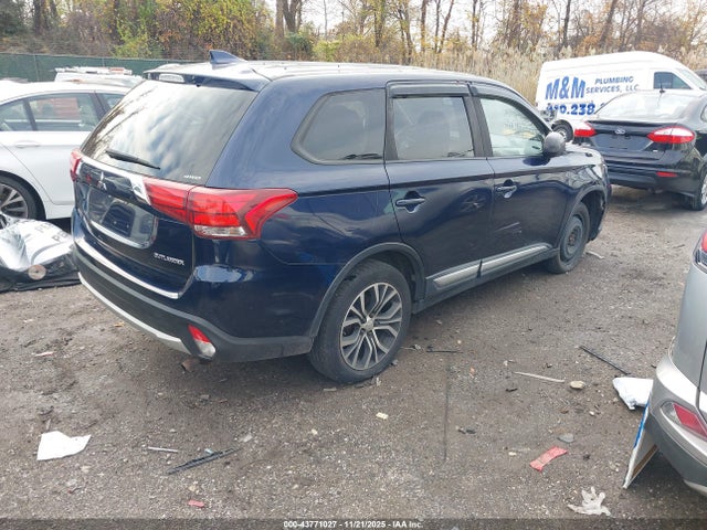 2018 MITSUBISHI OUTLANDER JA4AZ3A37JZ057615 Photo 3