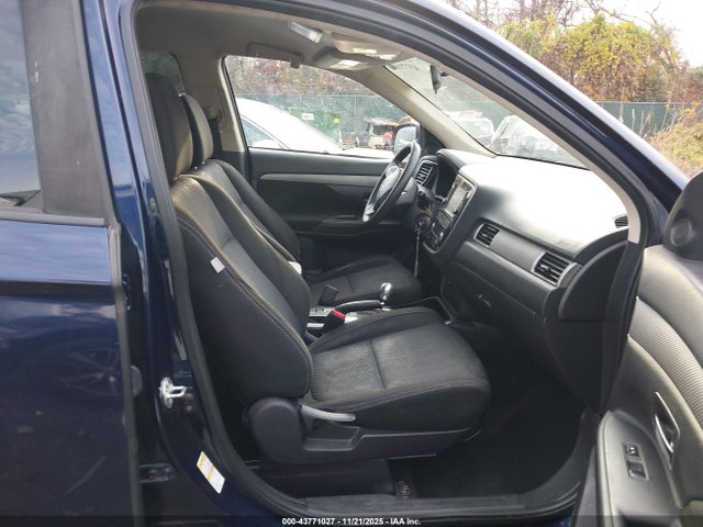 2018 MITSUBISHI OUTLANDER JA4AZ3A37JZ057615 Photo 4