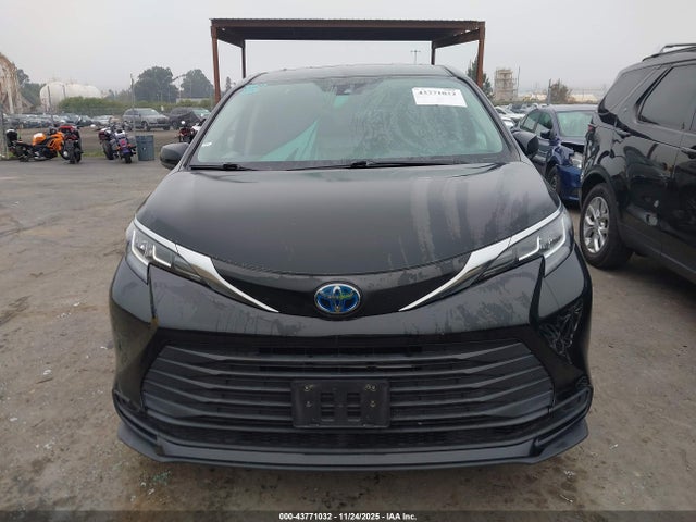 Toyota SIENNA LE 2021 5TDKRKEC8MS009691 Image 11