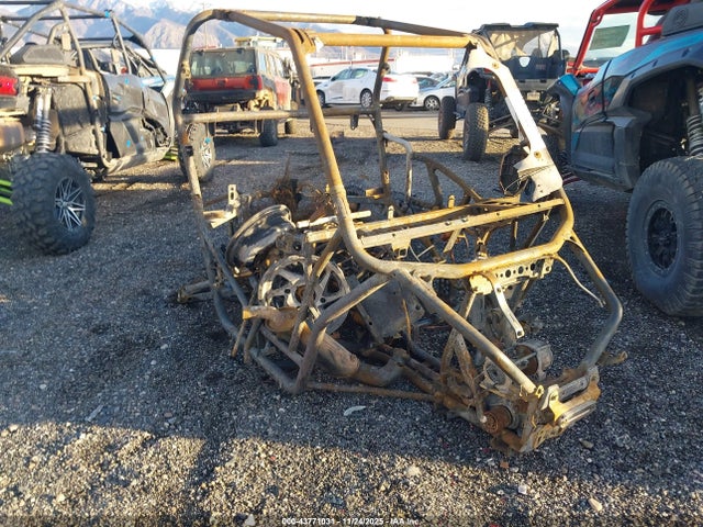 Polaris Rzr S 900 Eps 2015 3NSVBE876FF379917 main image