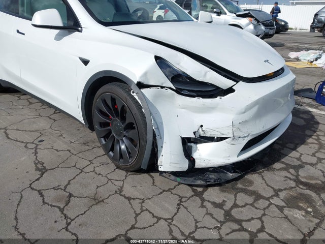 2022 TESLA MODEL Y 7SAYGDEF5NF409819 Photo 5
