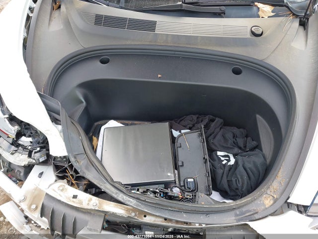 2023 TESLA MODEL 3 5YJ3E1EA2PF519522 Photo 9