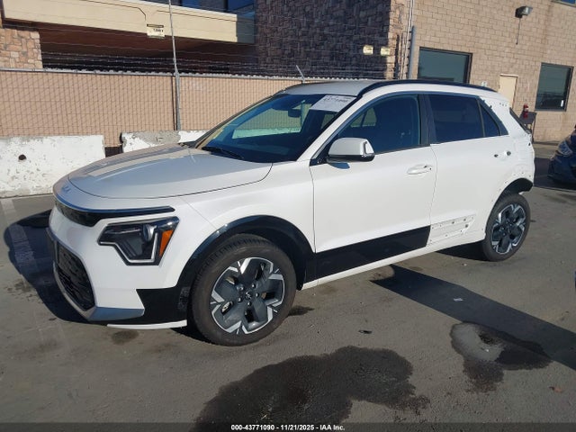 KNDCR3L14P5046999 KIA Niro Ev Wind