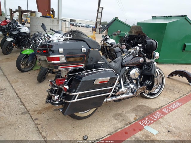 2002 HARLEY-DAVIDSON FLHTCUI 1HD1FCW112Y627457 Photo 3