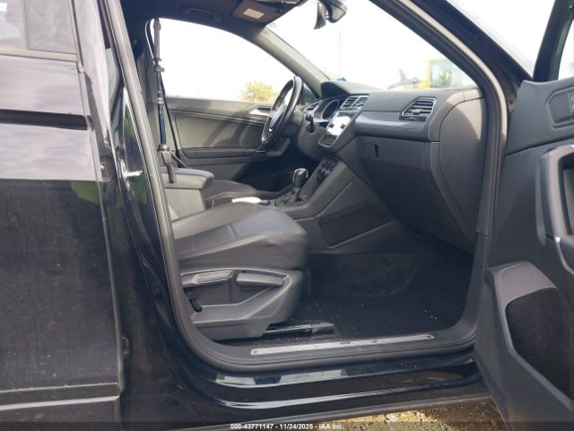 2020 VOLKSWAGEN TIGUAN 3VV2B7AX2LM164134 Photo 4